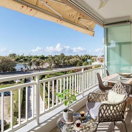 Apartment Amazing Sea View Kalivia Thorikou